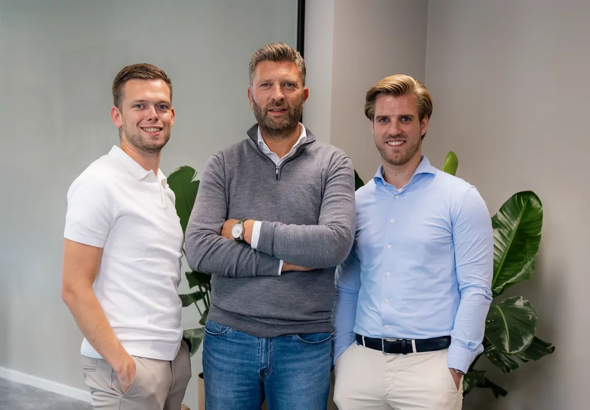 Team Fynem Het team van Fynem Corporate Finance op kantoor